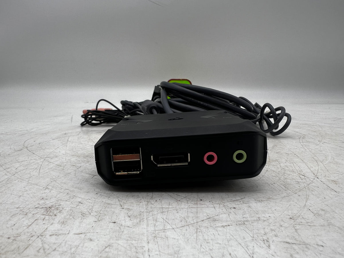 IOGEAR GCS52DP DisplayPort Cable KVM Switch, 2Port (Used) Gulf Asset