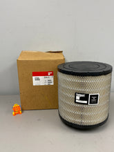 Load image into Gallery viewer, Fleetguard AH19004 Duralite Engine Air Cleaner (New)