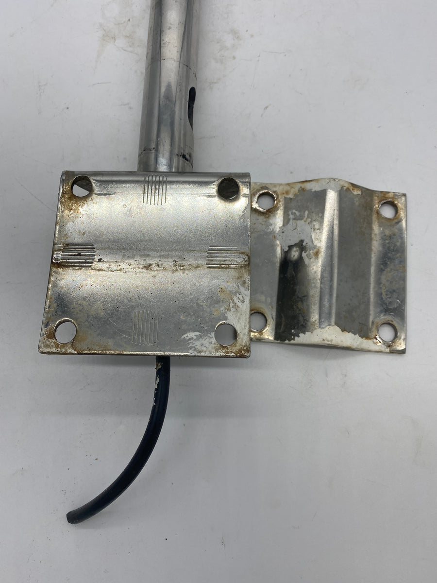 Marine Digital Antenna 18" w/ S.S. Mounting Bracket (Used) Gulf Asset