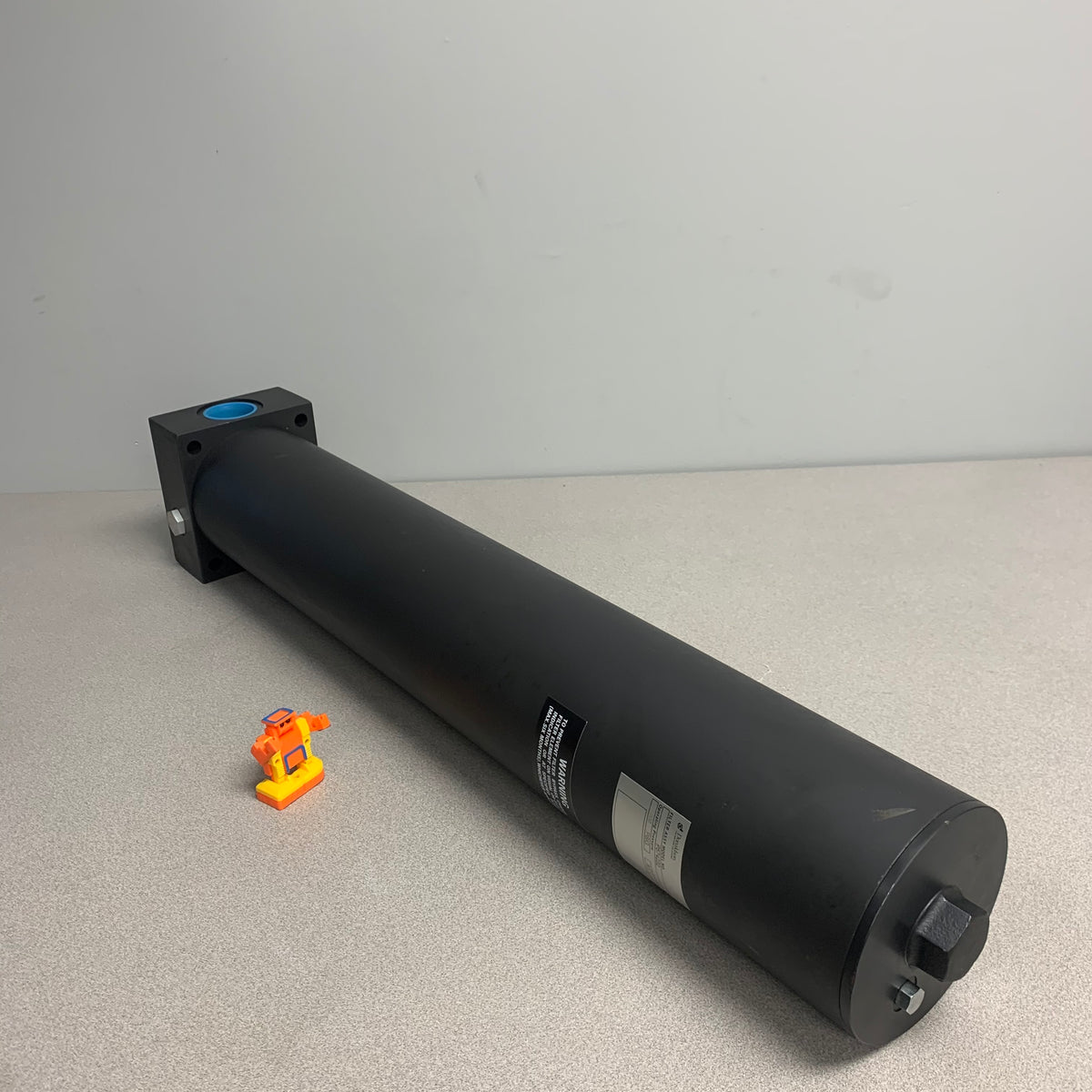 Donaldson P574222 InLine Hydraulic Filter Assembly w/ 51 psi Bypass V Gulf Asset Recovery