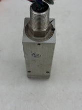 Load image into Gallery viewer, ITT Neo-Dyn 132P49C6 Adjustable Pressure Switch, 20-80PSIG (No Box)