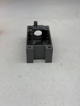 Load image into Gallery viewer, Eaton Cutler-Hammer E51RN Inductive Proximity Sensor Receptacle (No Box)