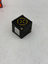 Load image into Gallery viewer, Eaton Cutler-Hammer E51DS5 Inductive Proximity Sensor Head (No Box)