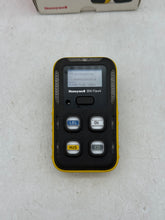 Load image into Gallery viewer, Honeywell CPD-W7X1H1M1-Y-00 BW Flex4 Portable 4-Gas Detector (Used)