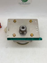 Load image into Gallery viewer, Furuno RM-8025 DRG-938-001 Open Array Radar Gearbox Motor for RSB-0070 (Used)