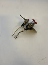 Load image into Gallery viewer, Cutler-Hammer 10250T/91000T Push/Pull Button Assembly *Lot of (2)* (Used)