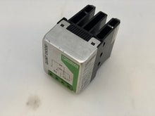 Load image into Gallery viewer, Phoenix Contact 29-38-963 Quint-Diode/40 (Used)