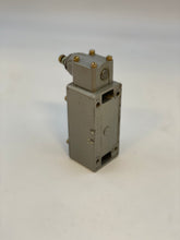 Load image into Gallery viewer, Micro Switch 101ML2 Precision Limit Switch (No Box)