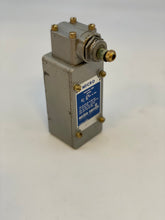 Load image into Gallery viewer, Micro Switch 101ML2 Precision Limit Switch (No Box)