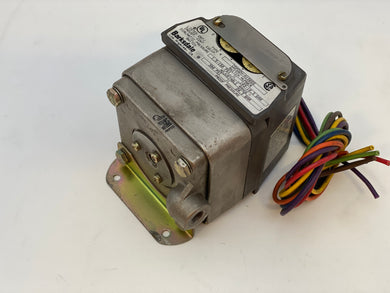 Barksdale CDPD2H-A150SS Housed Diaphragm Pressure Switch (No Box)