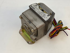 Barksdale CDPD2H-A150SS Housed Diaphragm Pressure Switch (No Box)