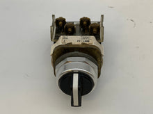 Load image into Gallery viewer, Allen-Bradley 800T-J2 30mm 3-Pos Selector Switch w/ 800T-XA Contactor (Used)