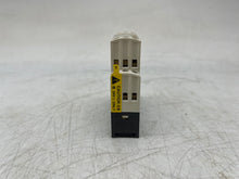 Load image into Gallery viewer, Schneider Electric RE7RL13BU Off-Delay Timing Relay w/ Control Contact (Used)