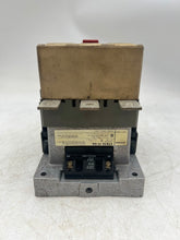 Load image into Gallery viewer, Siemens 3TB5217-0AN1 Size 4 Contactor w/ 220V Coil, 3P, 2NO 2NC Aux Contacts (Used)