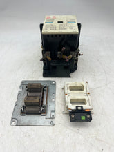 Load image into Gallery viewer, Siemens 3TF5022-0AR2 Contactor w/ 440V Coil, 3P, 2NO 2NC Aux Contacts (Used)