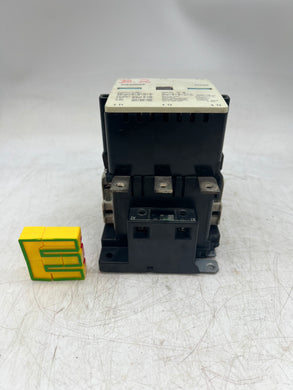 Siemens 3TF5022-0AR2 Contactor w/ 440V Coil, 3P, 2NO 2NC Aux Contacts (Used)