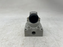 Load image into Gallery viewer, Ingersoll Rand ARO M513LR Manual Air Control Valve (Used)