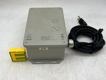 Load image into Gallery viewer, Color Kinetics 109-000017-00 PDS-60 24V Pre-Programmed Power/Data Supply (Used)