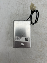 Load image into Gallery viewer, Honeywell VU844A1045 Mix/Divert Valve Actuator (Used)