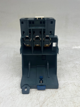Load image into Gallery viewer, Schneider Electric LA7 D3064 Terminal Block Adapter (New)