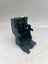Load image into Gallery viewer, Schneider Electric LA7 D3064 Terminal Block Adapter (New)
