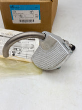 Load image into Gallery viewer, Cooper Crouse-Hinds LCC9 Cable Tray Conduit Clamp, 3-1/2&quot; *Lot of (2)* (New)