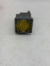 Load image into Gallery viewer, Eaton Cutler-Hammer E51SPL Inductive Proximity Sensor Switch Body (Used)
