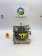Load image into Gallery viewer, Siemens 3KL7122-3AA00 Disconnect Switch w/ Fuse Links, Bracket, Cover (Used)