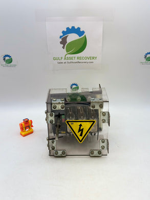 Siemens 3KL7122-3AA00 Disconnect Switch w/ Fuse Links, Bracket, Cover (Used)