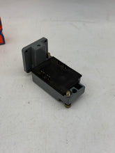 Load image into Gallery viewer, Eaton Cutler-Hammer E51SPL Inductive Proximity Sensor Switch Body (No Box)