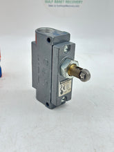 Load image into Gallery viewer, Honeywell BZE9-2RQ8PG Microswitch *Lot of (2)* (No Box)