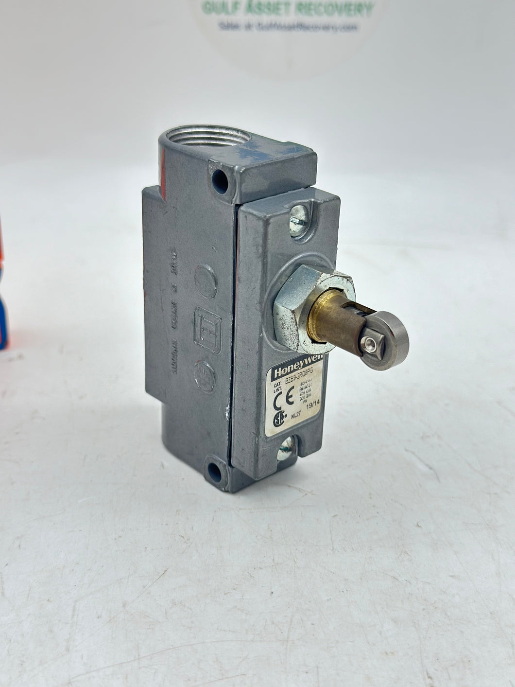 Honeywell BZE9-2RQ8PG Microswitch *Lot of (2)* (No Box)