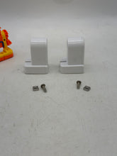 Load image into Gallery viewer, Eaton Crouse-Hinds Pauluhn FX4008 Lamp Holder, Stationary *Lot of (2)* (No Box)