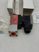 Load image into Gallery viewer, Danfoss 061B110866 MBC 5100 Pressure Switch, 1-10 BAR (Used)