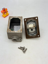 Load image into Gallery viewer, Eaton Crouse-Hinds DSD923 Ex. Proof Front Op. Select Switch w/ Body (Used)