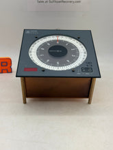 Load image into Gallery viewer, Raytheon Anschutz 133-555 BSH/46/33G/94 Repeater Compass (Used)