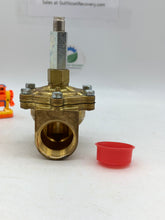Load image into Gallery viewer, ASCO 8210B059 1-1/2&quot; NPT Solenoid Valve Body (No Box)