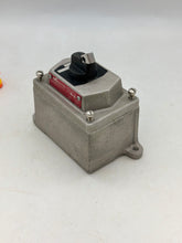 Load image into Gallery viewer, Eaton Crouse-Hinds DSD925-SA Ex. Proof Front Op. Select Switch w/ Body (Used)