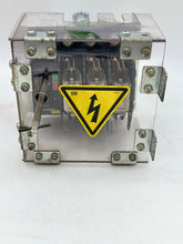 Load image into Gallery viewer, Siemens 3KL7122-3AA00 Disconnect Switch w/ Fuse Links, Bracket, Cover (Used)