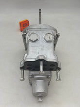 Load image into Gallery viewer, Rexroth R431009269 P-065775-00001 2A-2A Pneumatic Control Head, 28-71 PSI, No Cover (Used)