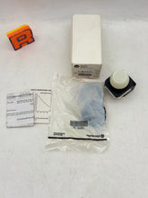 Load image into Gallery viewer, Allen-Bradley 800H-QRH2W 30mm Pilot Light, White, 800H PB (New)