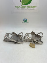Load image into Gallery viewer, Rosemount 01166-8005-0001 HD Manifold Bracket w/ U-Bolt, 316 SST *Lot of (2)* (Used)