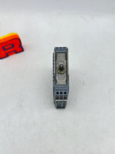 Load image into Gallery viewer, AirPax AP1-1-71-208 Hydraulic Magnetic Circuit Breaker, 2A 240VAC/400VDC (Used)