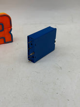 Load image into Gallery viewer, Analog Devices 7B21 Isolated Bipolar Voltage Input Module -/+10V Input *Lot of (4)* (Used)