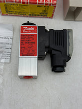 Load image into Gallery viewer, Danfoss 061B110866 MBC 5100 Pressure Switch, 1-10 BAR (New)