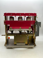 Load image into Gallery viewer, Allen-Bradley 1502-V8DXDA-1 Vacuum Contactor, 800A, 3P (Used)