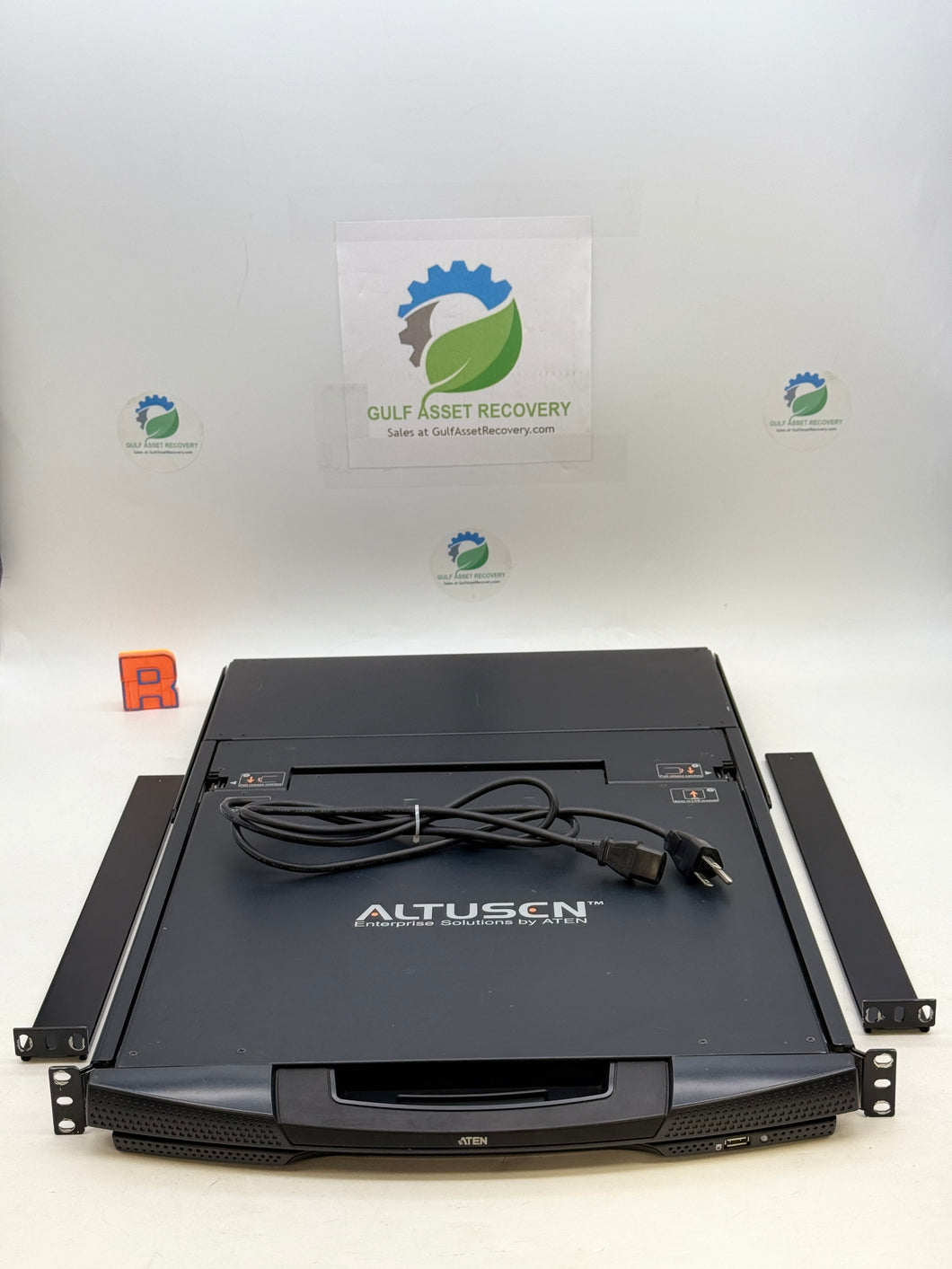 Aten KL1508AN 8-Port 19in Dual Rail CAT5 LCD KVM Switch (Used)
