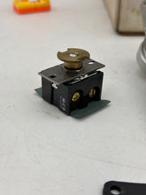 Load image into Gallery viewer, Pauluhn 2640A-125 Cover Asy w/ 2P3W Interior Receptacle, Switch, Gasket, Hrdwr (Open Box)