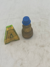 Load image into Gallery viewer, Eaton Hansen Series 5000 Push-Tite Brass Air Coupler Body 1/2&quot; MNPT *Lot of (9)* (No Box)