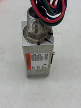 Load image into Gallery viewer, ITT Neo-Dyn 132P49C6 Adjustable Pressure Switch, 20-80PSIG (No Box)